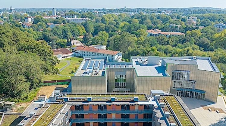 SINGULIER – L’Institut Supérieur Aquitain se distingue à Anglet